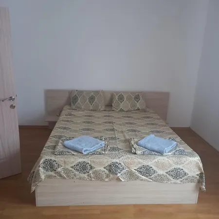 лилия 6 Apartment